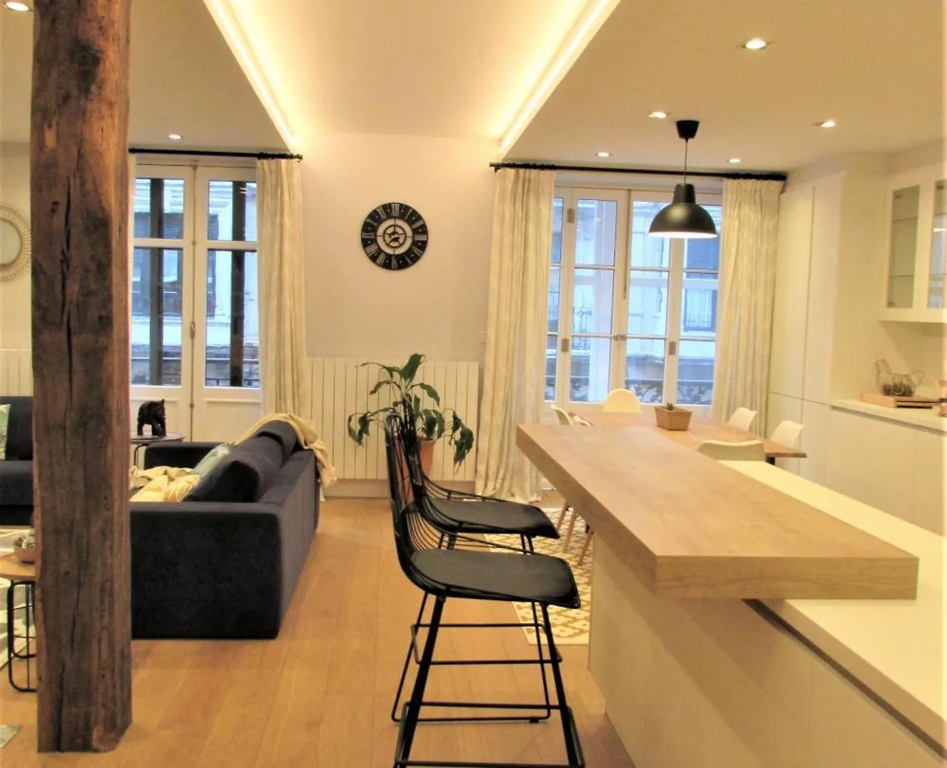 Urban Chic Moyua By Next Stop Bilbao Daire